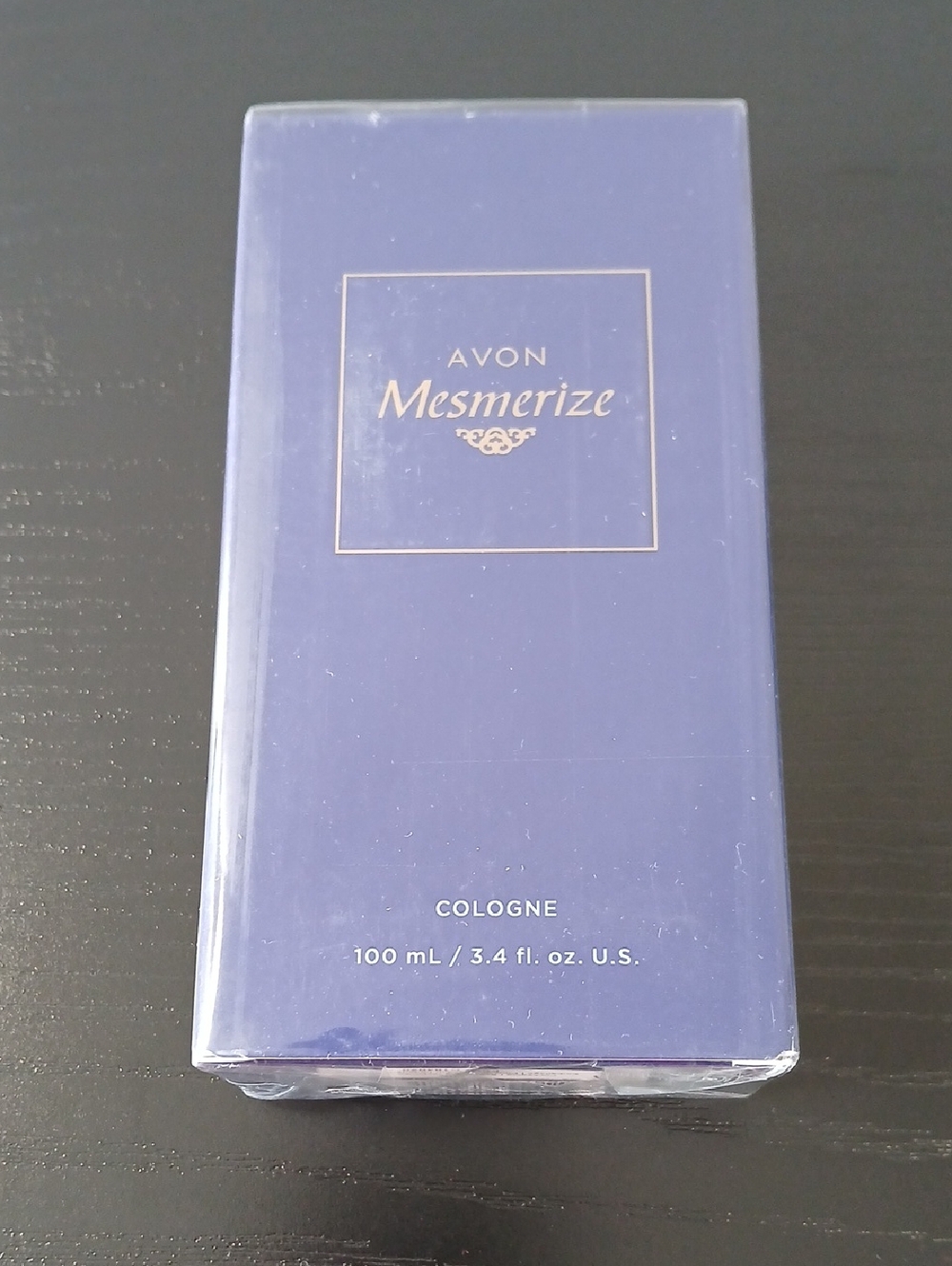 💜Avon Mesmerize Cologne Box